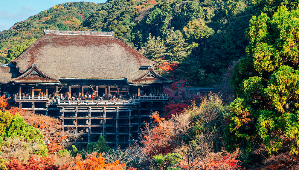 Kiyomizu-dera stage with seasonal views in eastern Kyoto